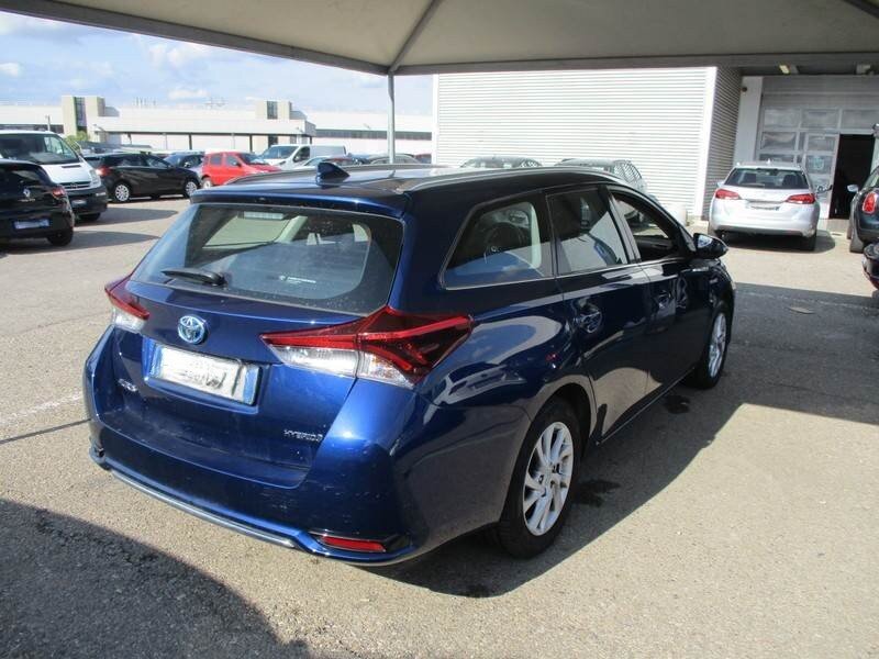 Toyota Auris Touring Sports